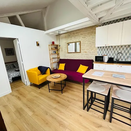 Joli F2 Avec Terrasse 150m