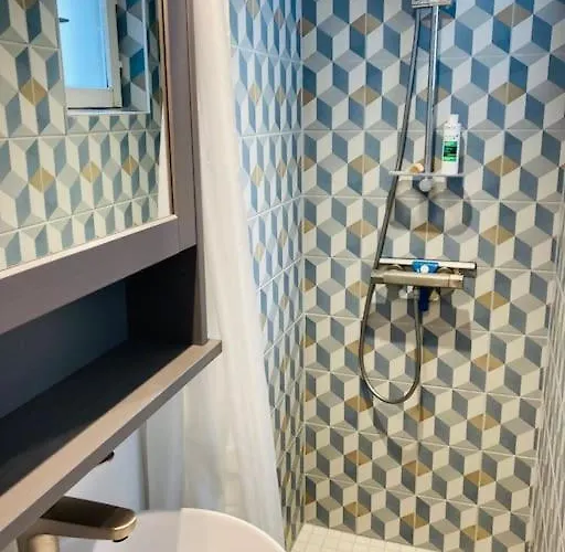 Appartement Joli F2 Avec Terrasse 150m