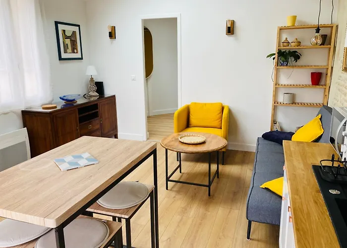 Joli F2 Avec Terrasse 150m Appartement Saint-Aubin-Sur-Mer (Calvados)