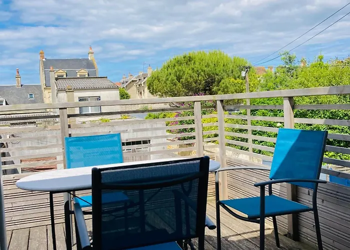 Joli F2 Avec Terrasse 150m Appartement *